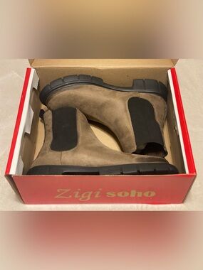 Zigi Soho Taupe Suede Ankle Boots